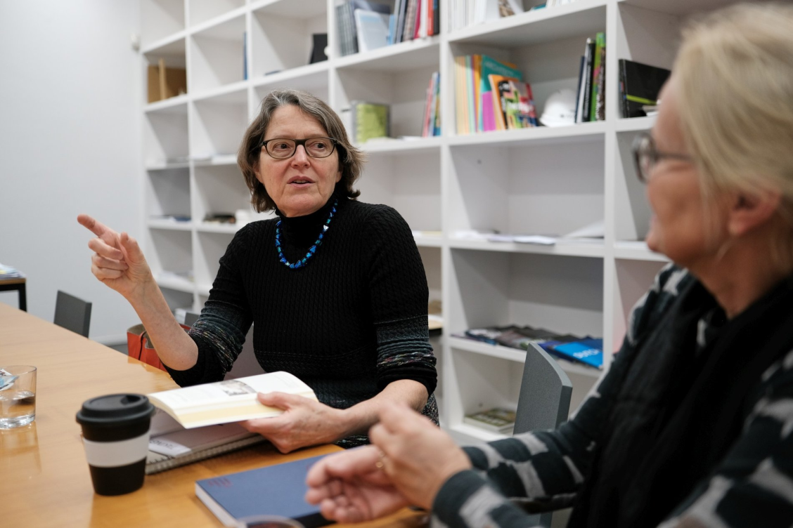 Karen Cook během své návštěvy na FA ČVUT | © Lubomír Kotek Karen Cook během své návštěvy na FA ČVUT | © Lubomír Kotek