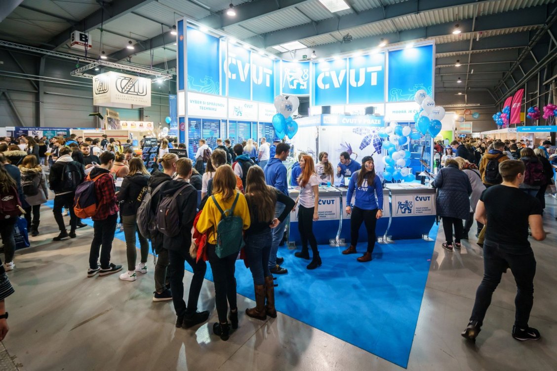 Stávající podoba expozice ČVUT na evropských veletrzích Gaudeamus